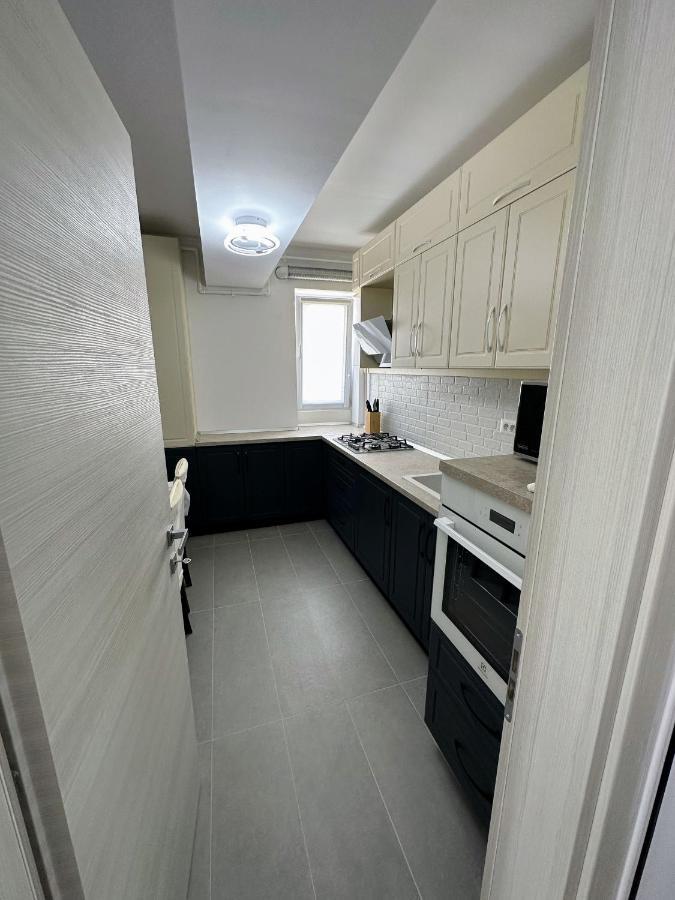 Glamart Apartment Крайова Экстерьер фото