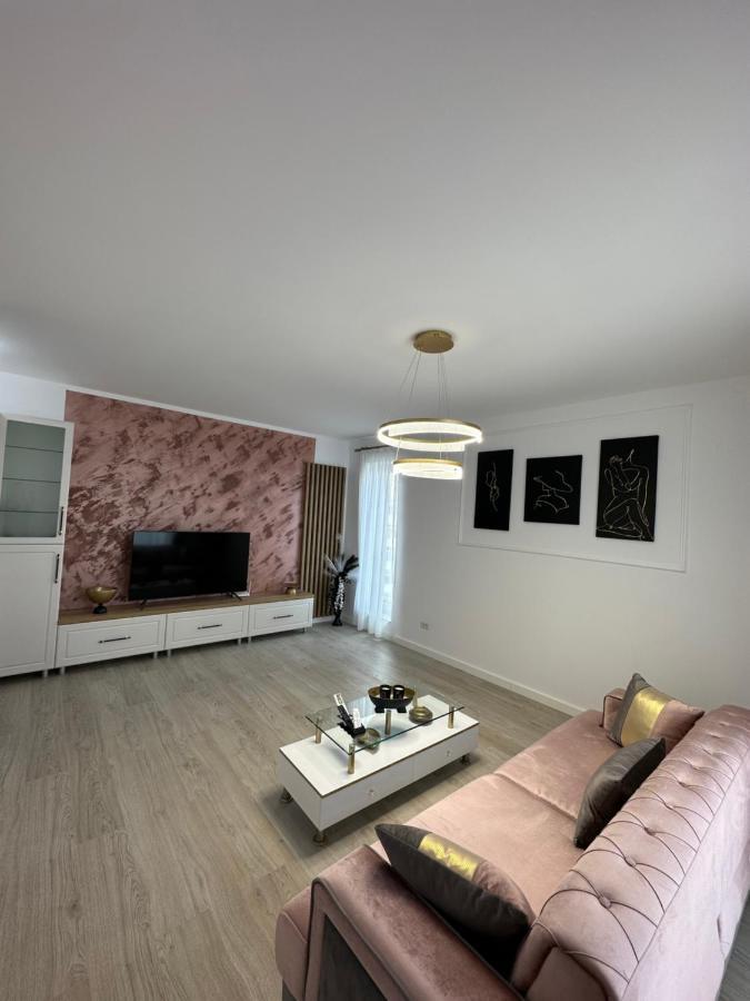 Glamart Apartment Крайова Экстерьер фото