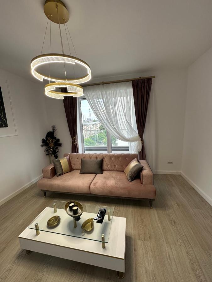 Glamart Apartment Крайова Экстерьер фото